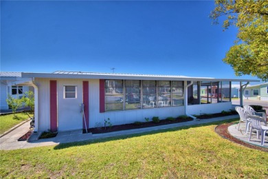 One or more photo(s) has been virtually staged. WHAT A WONDERFUL on Southern Dunes Golf and Country Club in Florida - for sale on GolfHomes.com, golf home, golf lot