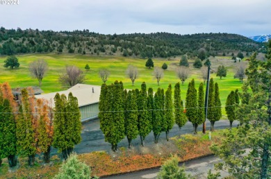 Discover the beauty of this custom built home that overlooks the on John Day Golf Club in Oregon - for sale on GolfHomes.com, golf home, golf lot