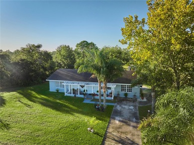 MOVE-IN READY & COMPLETELY REFURBISHED! This 2-Bed, 2-Bath home on Indian Lake Estates Golf and Country Club in Florida - for sale on GolfHomes.com, golf home, golf lot