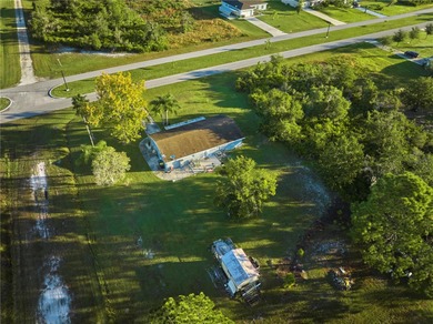 MOVE-IN READY & COMPLETELY REFURBISHED! This 2-Bed, 2-Bath home on Indian Lake Estates Golf and Country Club in Florida - for sale on GolfHomes.com, golf home, golf lot