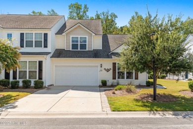 Here's your chance to own this fully furnished 3 bedroom, 2.5 on Carolina Shores Golf Course in North Carolina - for sale on GolfHomes.com, golf home, golf lot
