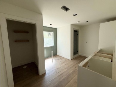Gorgeous New Construction just a golf cart ride away from the on Bella Vista Country Club - Highlands in Arkansas - for sale on GolfHomes.com, golf home, golf lot