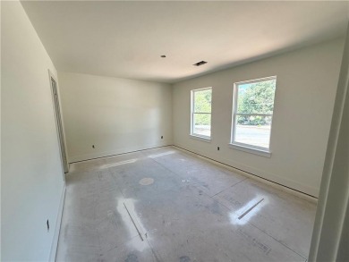 Gorgeous New Construction just a golf cart ride away from the on Bella Vista Country Club - Highlands in Arkansas - for sale on GolfHomes.com, golf home, golf lot