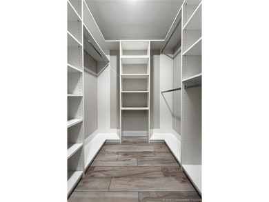 Don't miss this FABULOUS move-in ready 2B/2ba plus DEN villa on Monarch Country Club in Florida - for sale on GolfHomes.com, golf home, golf lot