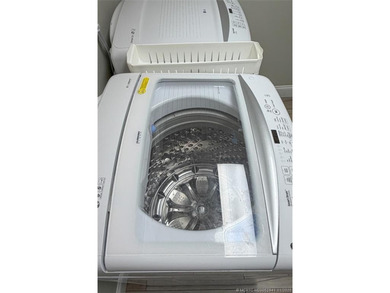 Don't miss this FABULOUS move-in ready 2B/2ba plus DEN villa on Monarch Country Club in Florida - for sale on GolfHomes.com, golf home, golf lot