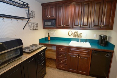 Furnished Ground-Floor Condo in MeadowCreek! This charming on Meadowcreek Golf Resort in Idaho - for sale on GolfHomes.com, golf home, golf lot