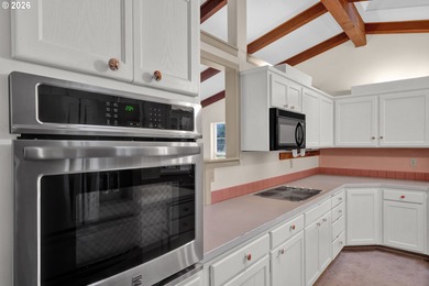 If you're searching for a quiet, safe, and peaceful spot along on Ocean Dunes Golf Links in Oregon - for sale on GolfHomes.com, golf home, golf lot