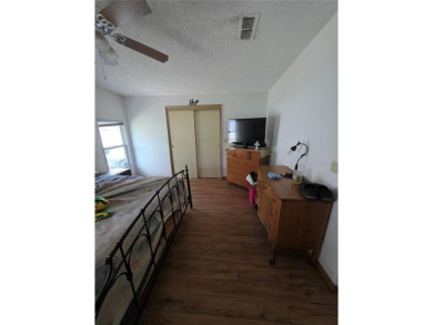 Welcome to this well-kept 2-bedroom, 2-bath home in the popular on Brookridge Country Club in Florida - for sale on GolfHomes.com, golf home, golf lot