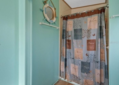 Welcome to this well-kept 2-bedroom, 2-bath home in the popular on Brookridge Country Club in Florida - for sale on GolfHomes.com, golf home, golf lot