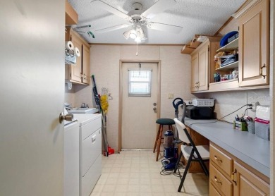 Welcome to this well-kept 2-bedroom, 2-bath home in the popular on Brookridge Country Club in Florida - for sale on GolfHomes.com, golf home, golf lot