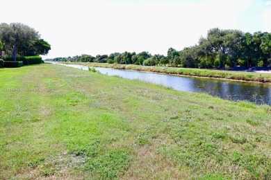 WELCOME TO 17246 BOCA CLUB BLVD UNIT 102, A TIMELESS 2 BEDROOM on The Boca Country Club in Florida - for sale on GolfHomes.com, golf home, golf lot