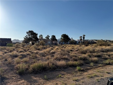 Very nice location, level building lot in Valle Vista.  One on Valle Vista Golf Course in Arizona - for sale on GolfHomes.com, golf home, golf lot