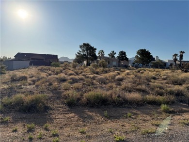 Very nice location, level building lot in Valle Vista.  One on Valle Vista Golf Course in Arizona - for sale on GolfHomes.com, golf home, golf lot
