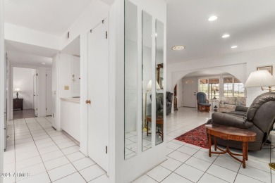 Beautifully kept 2BD/2BA 1,269 sqft golf-course home with leased on Sun City South Golf Course in Arizona - for sale on GolfHomes.com, golf home, golf lot