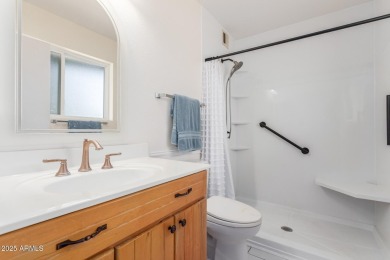 Beautifully kept 2BD/2BA 1,269 sqft golf-course home with leased on Sun City South Golf Course in Arizona - for sale on GolfHomes.com, golf home, golf lot