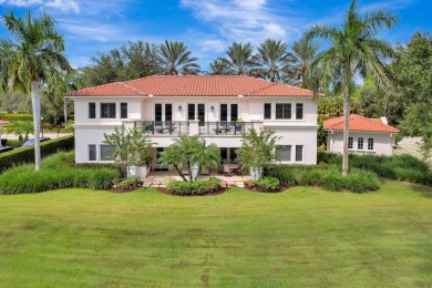 HOME PURCHASE INCLUDES CLUB AND GOLF MEDALLION MEMBERSHIP. This on Old Palm Golf Club in Florida - for sale on GolfHomes.com, golf home, golf lot