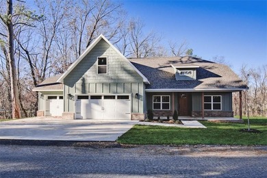 MOVE-IN READY! New construction on a .54 acre wooded lot! on Bella Vista Country Club - Scottsdale in Arkansas - for sale on GolfHomes.com, golf home, golf lot