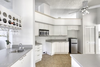 Come view this rarely available 4 bedroom, 2.5-bathroom ranch on Spruce Creek Golf Club in Florida - for sale on GolfHomes.com, golf home, golf lot