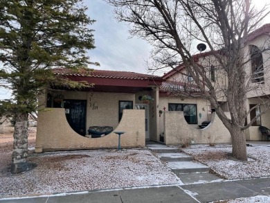 Nicely updated condo on the Pueblo West golf course in move-in on Desert Hawk At Pueblo West in Colorado - for sale on GolfHomes.com, golf home, golf lot