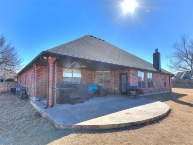 **MOTIVATED SELLERS** New pictures coming soon! Welcome home! on Oak Tree National Golf and Country Club in Oklahoma - for sale on GolfHomes.com, golf home, golf lot