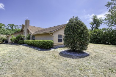 Come view this rarely available 4 bedroom, 2.5-bathroom ranch on Spruce Creek Golf Club in Florida - for sale on GolfHomes.com, golf home, golf lot