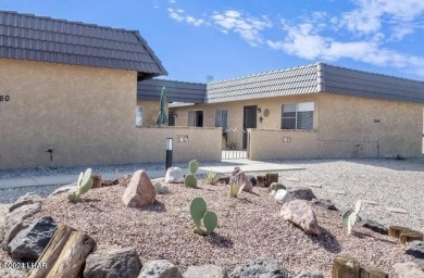 Find your perfect retreat in Lake Havasu City! This cozy on London Bridge Golf Course in Arizona - for sale on GolfHomes.com, golf home, golf lot