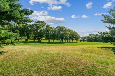 Welcome to this beautifully updated 3-bedroom, 2-bathroom home on Woods Edge Golf Course in Iowa - for sale on GolfHomes.com, golf home, golf lot