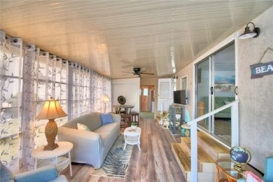 BEAUTIFULLY WELL-MAINTAINED FLORIDA GETAWAY in the desired GATED on Southern Dunes Golf and Country Club in Florida - for sale on GolfHomes.com, golf home, golf lot