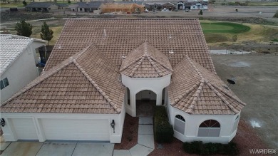 POOL HOME. Spacious 3 bedroom 2.5 bath property located in the on Los Lagos Golf Club in Arizona - for sale on GolfHomes.com, golf home, golf lot