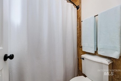 OPEN HOUSES 1/31 SAT 12-3 & 2/1 SUN 1-4 Custom-designed with on Eagle Hills Golf Course in ID - for sale on GolfHomes.com, golf home, golf lot