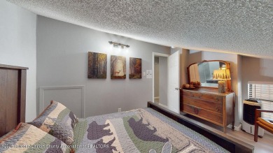 TURN-KEY CONDO READY FOR NIGHTLY RENTALS! THIS STYLISHLY on Links at Sierra Blanca in New Mexico - for sale on GolfHomes.com, golf home, golf lot