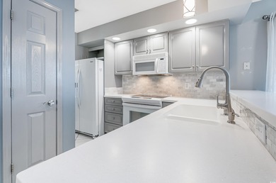 Step inside and you'll immediately feel the difference of a on The Valley At Eastport in South Carolina - for sale on GolfHomes.com, golf home, golf lot