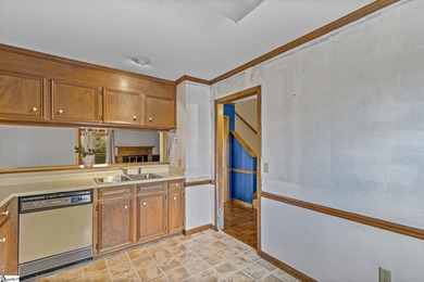 Investment Gold, First Time Buyer, or Renovator's dream: Condo on Holly Tree Country Club in South Carolina - for sale on GolfHomes.com, golf home, golf lot