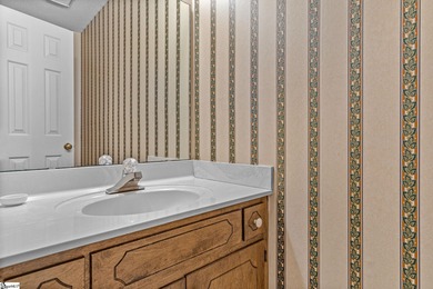 Investment Gold, First Time Buyer, or Renovator's dream: Condo on Holly Tree Country Club in South Carolina - for sale on GolfHomes.com, golf home, golf lot