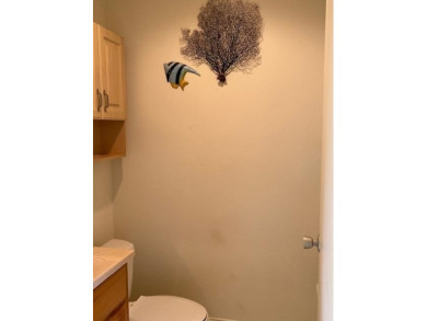 1 bedroom 1 1/2 condo with garden view, brand new microwave and on Kings Point Golf -Flanders Way in Florida - for sale on GolfHomes.com, golf home, golf lot
