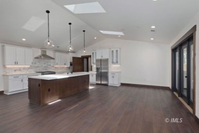 Rare Opportunity in Bishop * Custom Ranch-Style Retreat with on Bishop Country Club in California - for sale on GolfHomes.com, golf home, golf lot
