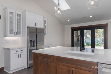 Rare Opportunity in Bishop * Custom Ranch-Style Retreat with on Bishop Country Club in California - for sale on GolfHomes.com, golf home, golf lot