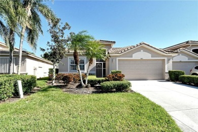 You will not want to miss this gorgeous property in Heritage on Heritage Oaks Golf and Country Club in Florida - for sale on GolfHomes.com, golf home, golf lot