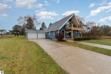 BETTER THAN NEW! Take a look at this sharp 3-bedroom Chalet at on The Pines Golf Course at Lake Isabella in Michigan - for sale on GolfHomes.com, golf home, golf lot