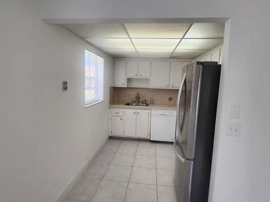 Charming 2-Bedroom, 2-Bath First-Floor Unit -55+ community! on Kings Point Golf - Executive in Florida - for sale on GolfHomes.com, golf home, golf lot