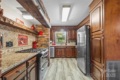 GOLF COURSE LIFE. Discover a rare opportunity to live on the on Glen Oaks Golf and Country Club in North Carolina - for sale on GolfHomes.com, golf home, golf lot