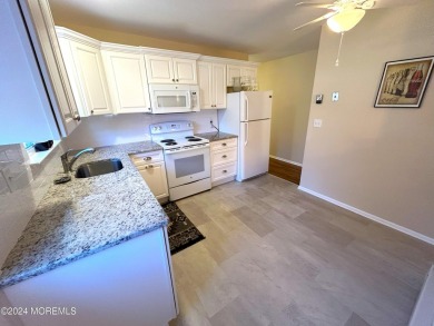 Beautifully renovated Sherwood model features 2 bedrooms 1.5 on Keswick Village Golf Course in New Jersey - for sale on GolfHomes.com, golf home, golf lot