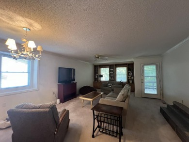 This 2 bedroom 2 bath condo comes fully furnished and move in on Cherokee Village North Course in Arkansas - for sale on GolfHomes.com, golf home, golf lot