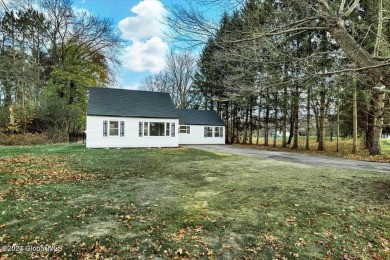 Move right in to this beautifully renovated home! The NEW on Eagle Crest Golf Club in New York - for sale on GolfHomes.com, golf home, golf lot