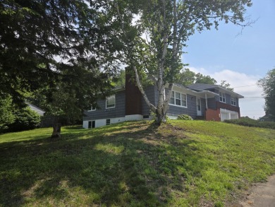 Beautiful three bedroom three bath Contemporary Style on Hillcrest Golf Club in Maine - for sale on GolfHomes.com, golf home, golf lot