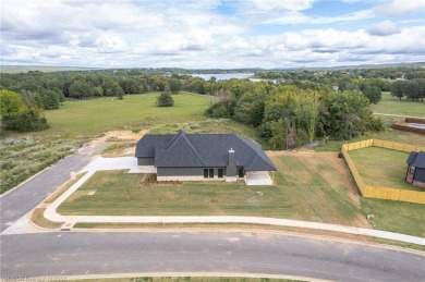 Seller willing to pay up to $5000 of buyers closing costs with on Vache-Grasse Country Club in Arkansas - for sale on GolfHomes.com, golf home, golf lot