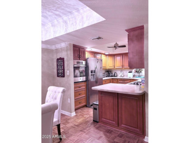 Courtyard facing larger condo. This spacious 2-bedroom on Sun City-Willow Creek / Willow Brook  in Arizona - for sale on GolfHomes.com, golf home, golf lot