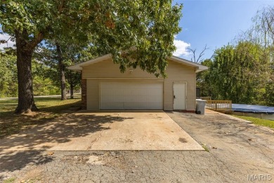 Nice Ranch home on 3 lots!  This is a 2 bedroom , 2 bath home on Terre Du Lac Golf and Country Club in Missouri - for sale on GolfHomes.com, golf home, golf lot