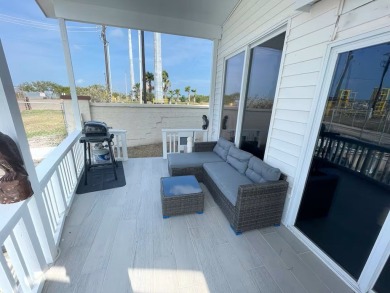 Recently remodeled & fully furnished cottage home with a deck! on Long Island Golf Course in Texas - for sale on GolfHomes.com, golf home, golf lot