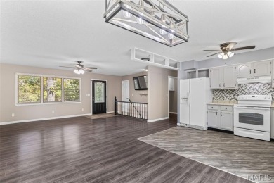Nice Ranch home on 3 lots!  This is a 2 bedroom , 2 bath home on Terre Du Lac Golf and Country Club in Missouri - for sale on GolfHomes.com, golf home, golf lot